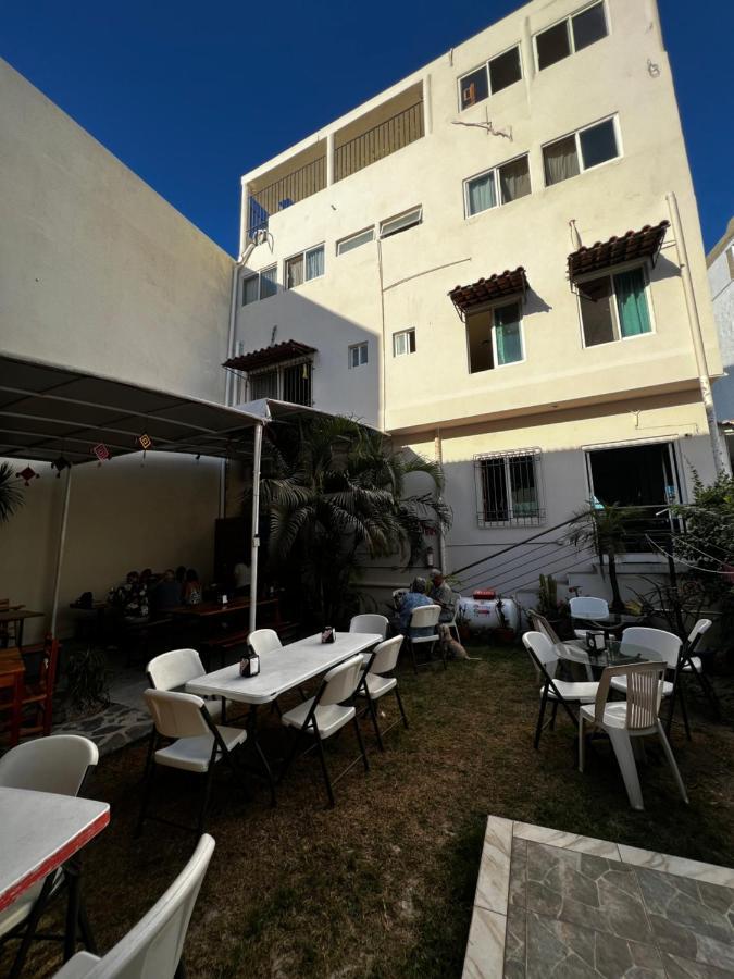 Hostal Bucerías Esterno foto