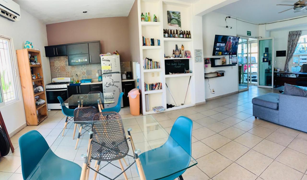 Hostal Bucerías Esterno foto